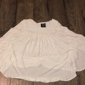 White Wides arm shirt